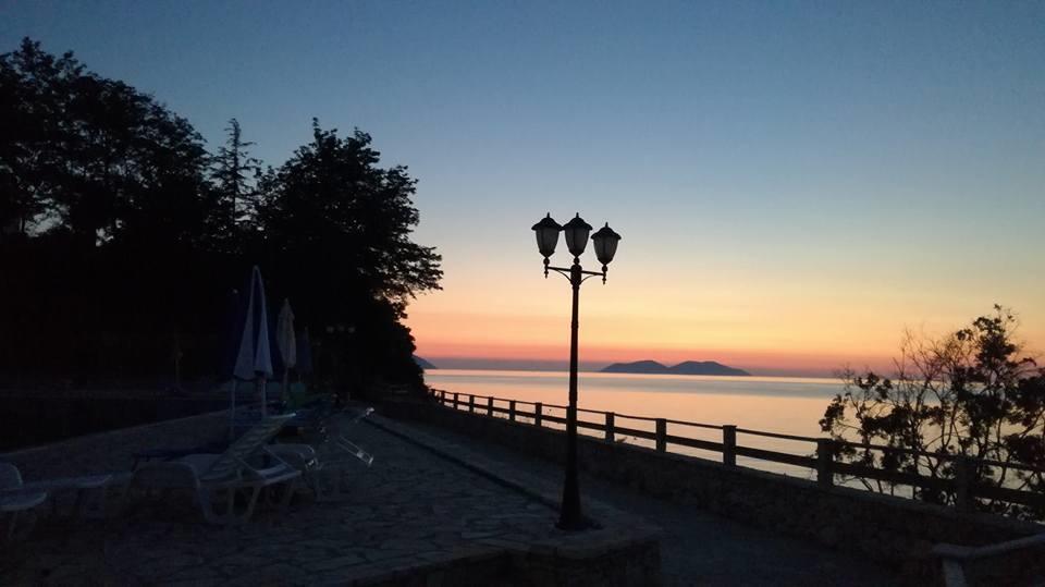 Aneta'S Beach House Vlorë Exterior foto